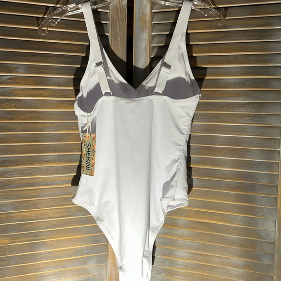 Shekini - Picture 4 of 5